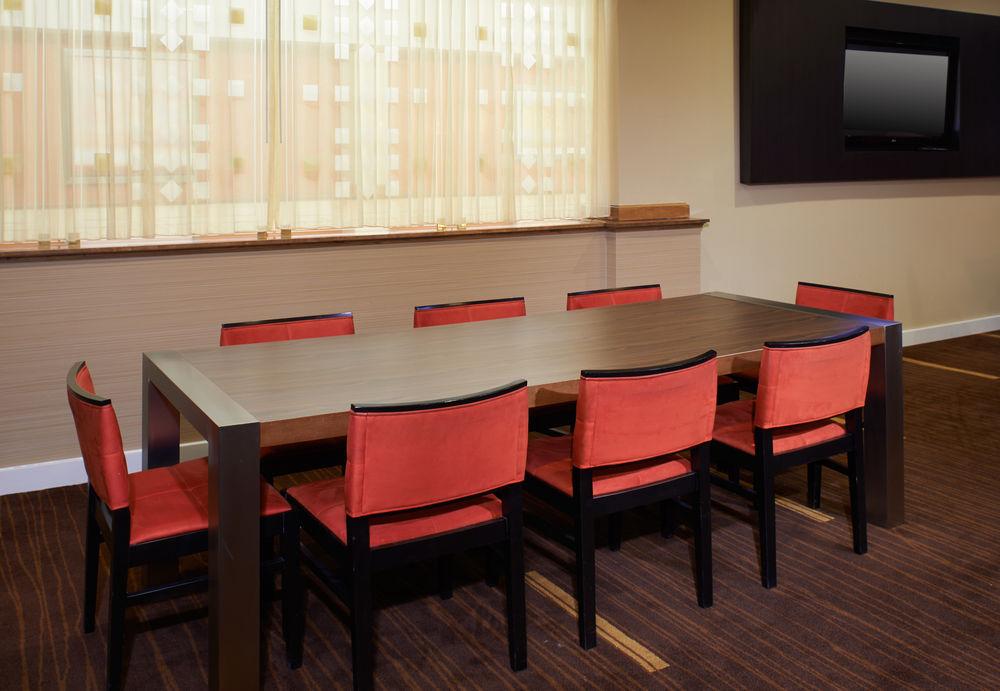 Courtyard Milwaukee Downtown Hotel Ngoại thất bức ảnh