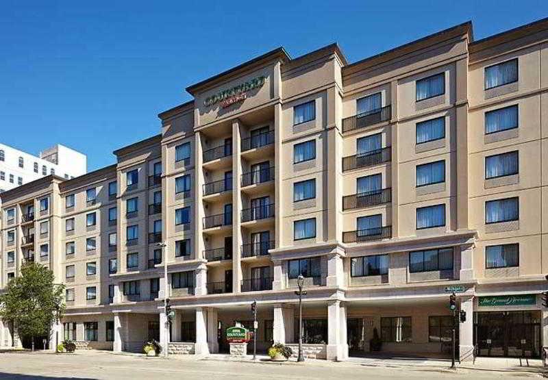 Courtyard Milwaukee Downtown Hotel Ngoại thất bức ảnh